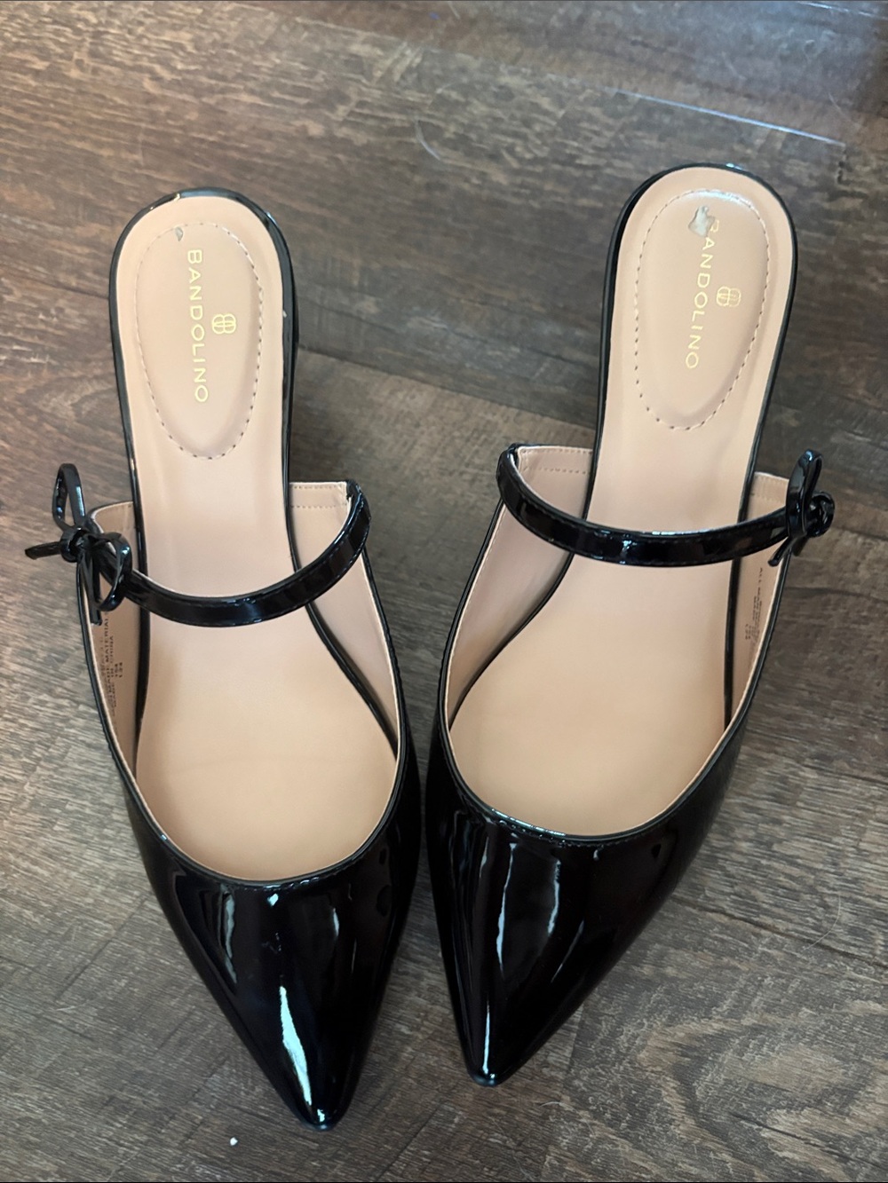 Bandolino Black Patent Pointed Mary Slingback Mules